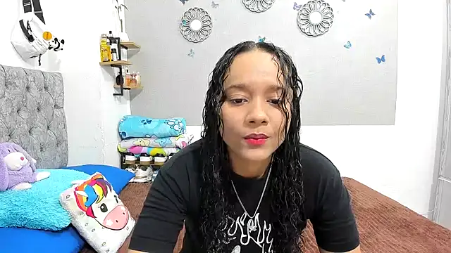 nay and aleja1 online show from 10-04-25, 03:41