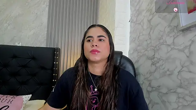 Snapshot of alicy__torres chatting on 03-26-26, 12:14 alicy torres online show from 03-26-26, 12:14