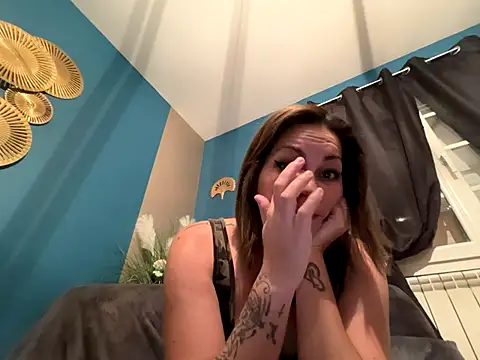 minettedusud online show from 12-05-25, 01:10