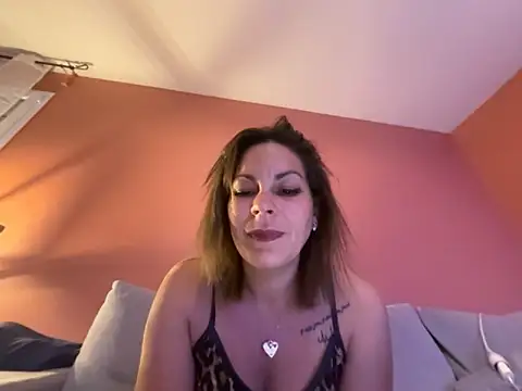 minettedusud online show from 11-28-25, 09:26