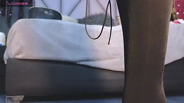 EvaSabath online show from 04-07-26, 03:36