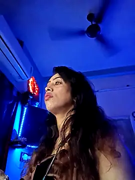 Snapshot of Love_Beauty01 chatting on 02-08-26, 07:00 Love Beauty01 online show from 02-08-26, 07:00