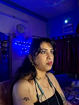 Love Beauty01 online show from 03-15-26, 07:10