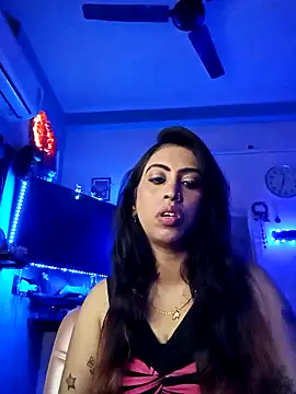 Snapshot of Love_Beauty01 chatting on 02-04-26, 06:36 Love Beauty01 online show from 02-04-26, 06:36