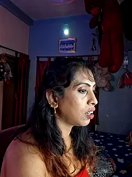 Love Beauty01 online show from 05-30-26, 06:24