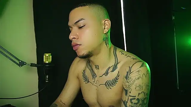 AlphaMasterXxx online show from 01-12-26, 08:04