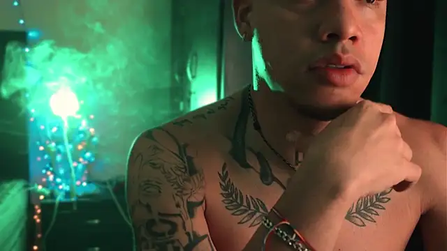 AlphaMasterXxx online show from 04-08-26, 10:39