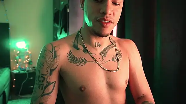 AlphaMasterXxx online show from 04-06-26, 05:25