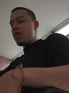 AlphaMasterXxx online show from 06-01-26, 07:24