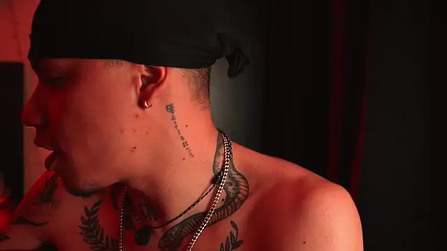 AlphaMasterXxx online show from 04-04-26, 05:03