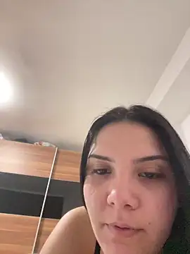 Selena y online show from 02-12-26, 09:14