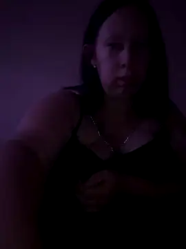 Snapshot of xSiindy95 chatting on 10-06-25, 07:36 xSiindy95 online show from 10-06-25, 07:36