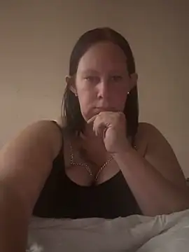 Snapshot of xSiindy95 chatting on 10-11-25, 09:27 xSiindy95 online show from 10-11-25, 09:27