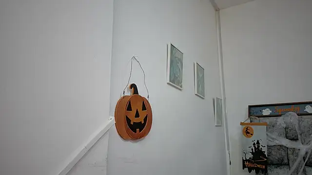 Lizbeth Rouse online show from 10-28-25, 11:09