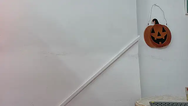 Lizbeth Rouse online show from 10-29-25, 11:42