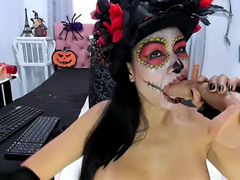 SamantaDarkk online show from 11-01-25, 02:00