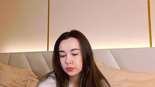 MiaMarlow online show from 11-17-25, 09:08