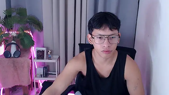 pinkcock froi2305 online show from 02-05-26, 03:02