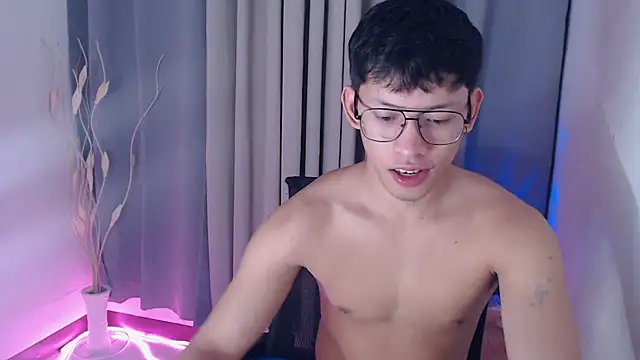 pinkcock froi2305 online show from 04-04-26, 02:01