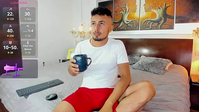 Valentiinoss online show from 09-30-25, 08:37