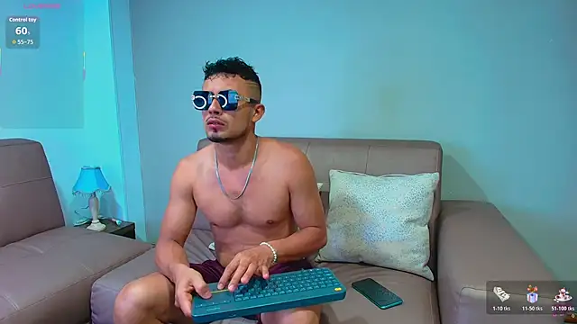 Valentiinoss online show from 05-31-26, 03:07