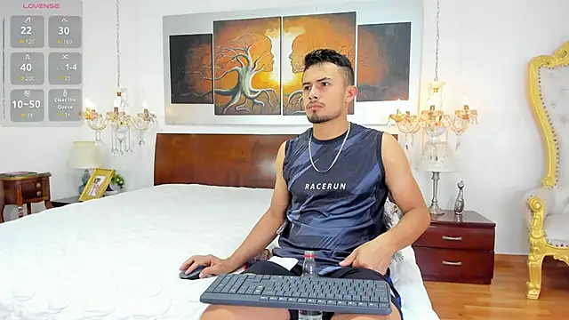 Valentiinoss online show from 02-14-26, 09:04