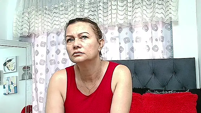 Victoriacoperino online show from 11-08-25, 03:04