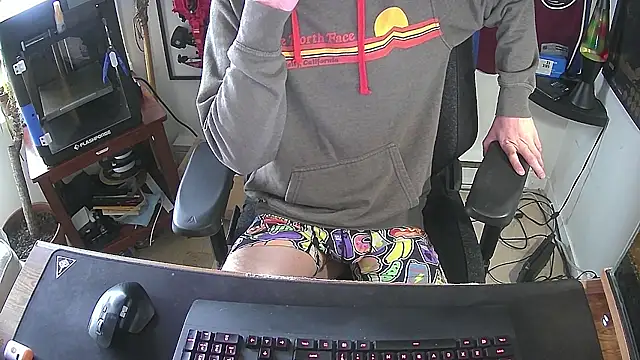 Snapshot of k_dick chatting on 11-20-25, 05:24 k dick online show from 11-20-25, 05:24