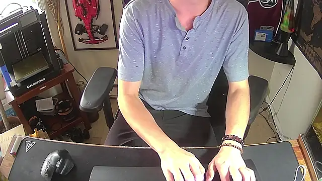 Snapshot of k_dick chatting on 10-22-25, 11:58 k dick online show from 10-22-25, 11:58