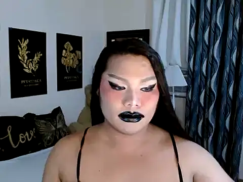 TSbrianaHugeCock online show from 12-18-25, 04:22