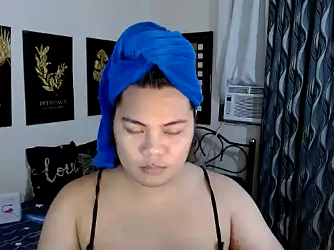 TSbrianaHugeCock online show from 01-08-26, 03:51