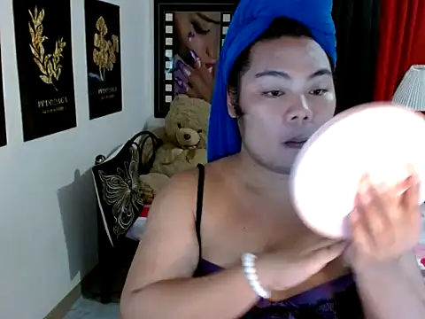TSbrianaHugeCock online show from 05-11-26, 01:12