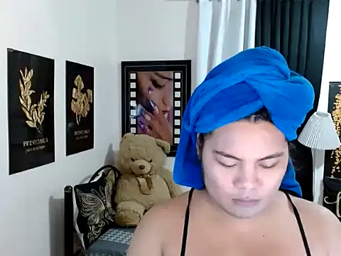 TSbrianaHugeCock online show from 03-28-26, 03:35