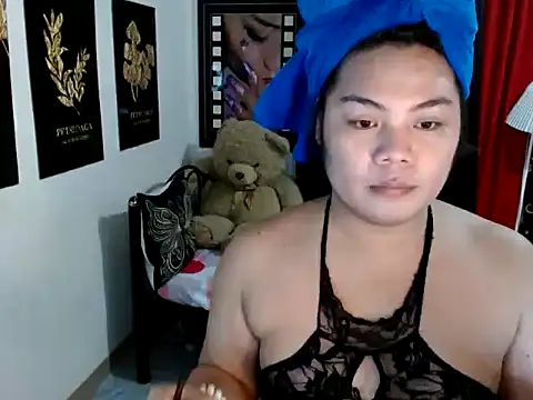 TSbrianaHugeCock online show from 05-07-26, 03:15