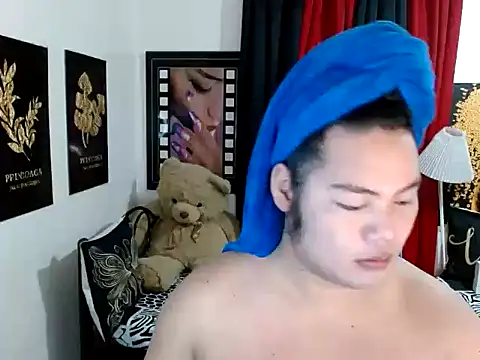 Snapshot of TSbrianaHugeCock chatting on 06-10-26, 03:13 TSbrianaHugeCock online show from 06-10-26, 03:13