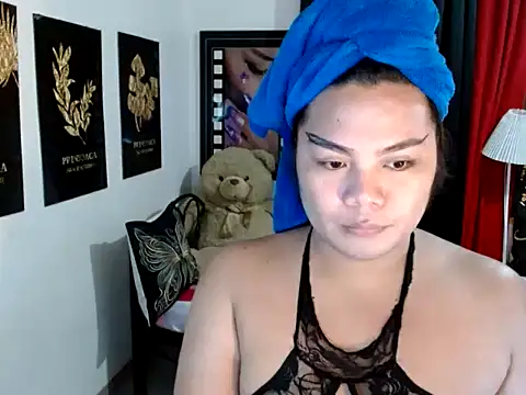 TSbrianaHugeCock online show from 05-04-26, 02:53