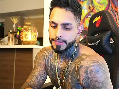 logan hugh8 online show from 09-28-25, 02:35