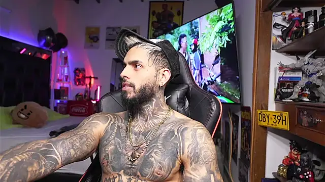 logan hugh8 online show from 03-24-26, 06:46