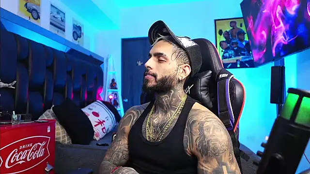 logan hugh8 online show from 03-01-26, 12:49