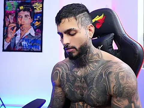 logan hugh8 online show from 10-22-25, 09:46