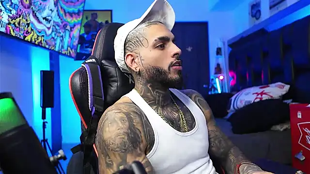 logan hugh8 online show from 02-06-26, 02:51