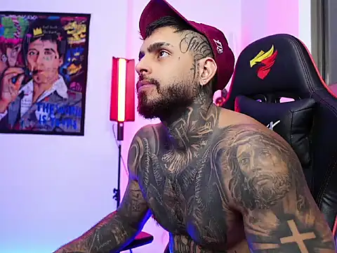 logan hugh8 online show from 11-04-25, 06:39