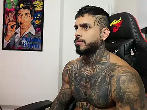 logan hugh8 online show from 10-21-25, 12:43