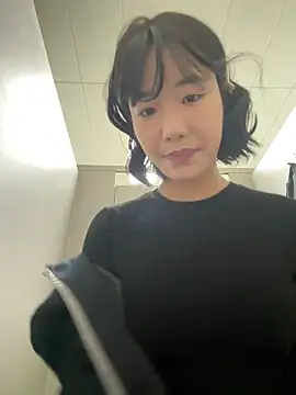 luluya1314 online show from 03-25-26, 08:25