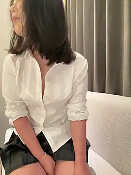 luluya1314 online show from 05-16-26, 04:44