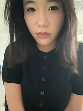 luluya1314 online show from 05-12-26, 08:54
