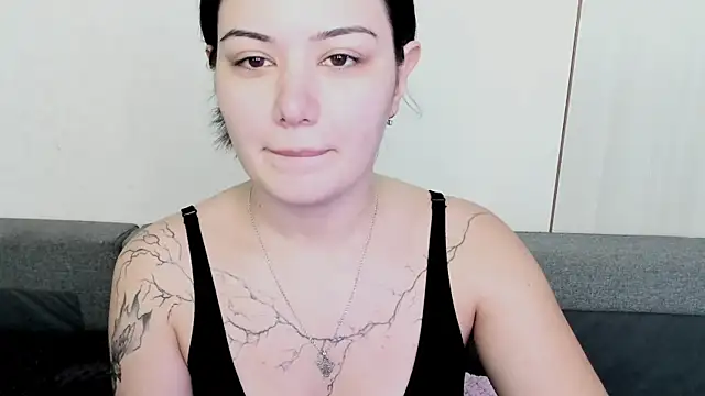 Snapshot of Dark_Moni chatting on 07-06-26, 02:18 Dark Moni online show from 07-06-26, 02:18