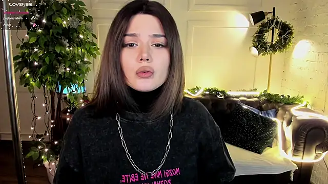 Dark Moni online show from 12-17-25, 02:27