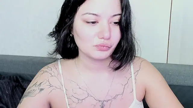Snapshot of Dark_Moni chatting on 07-19-26, 04:54 Dark Moni online show from 07-19-26, 04:54