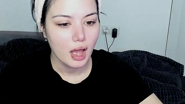Dark Moni online show from 05-22-26, 01:14